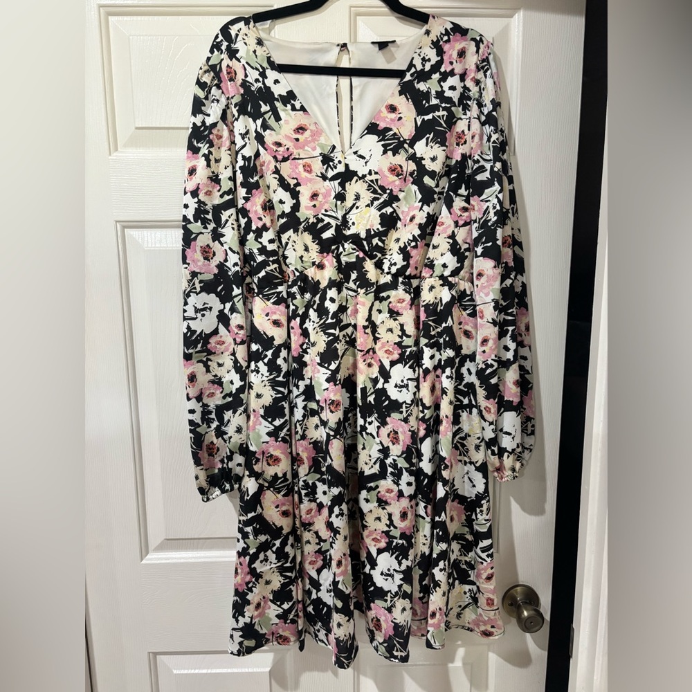 Torrid Black and Pink Abstract Dress - Picture 1 of 2